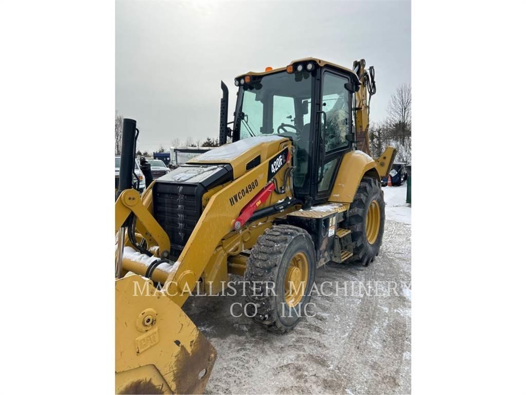 CAT 420F2ST Backhoe