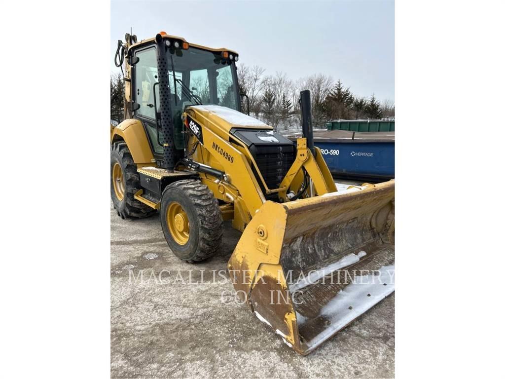 CAT 420F2ST Backhoe