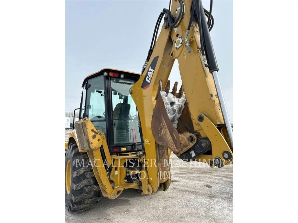 CAT 420F2ST Backhoe