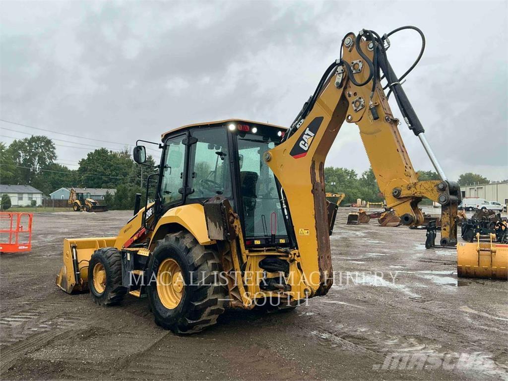 CAT 420F2ST Backhoe