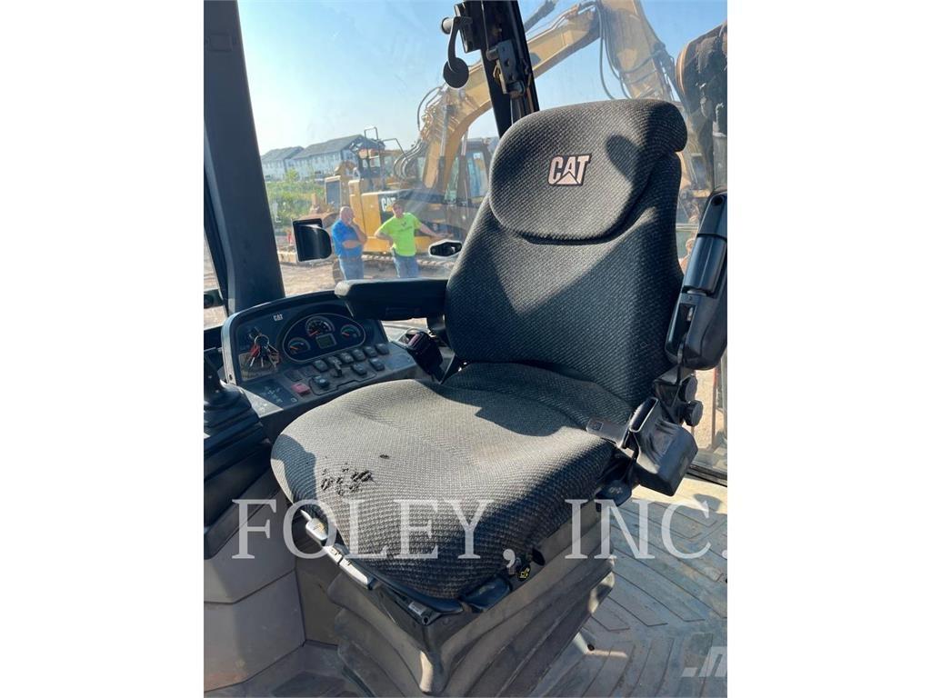CAT 420FIT Backhoe