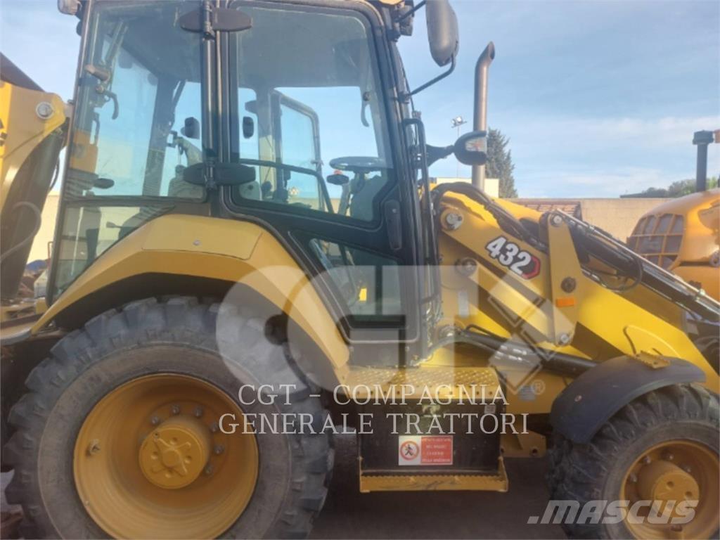CAT 432 Backhoe
