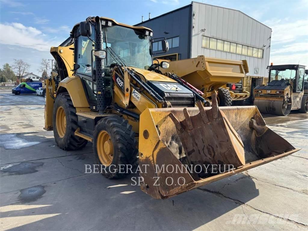 CAT 432F2 Backhoe
