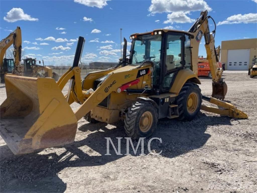 CAT 440 Backhoe