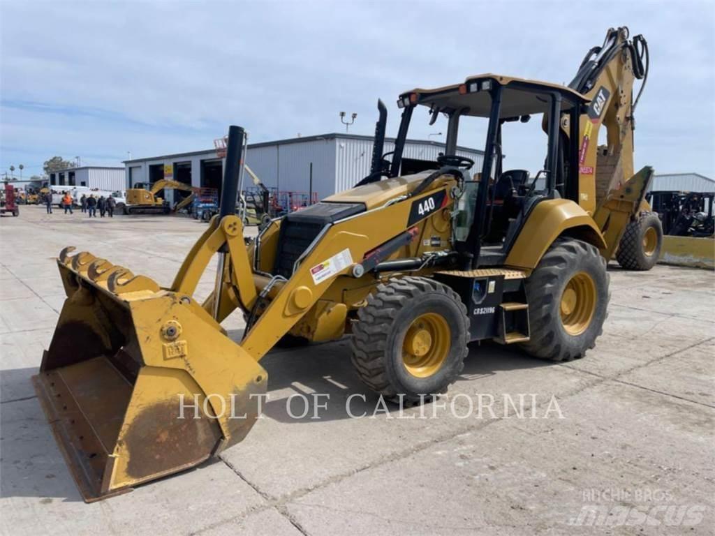 CAT 440 Backhoe