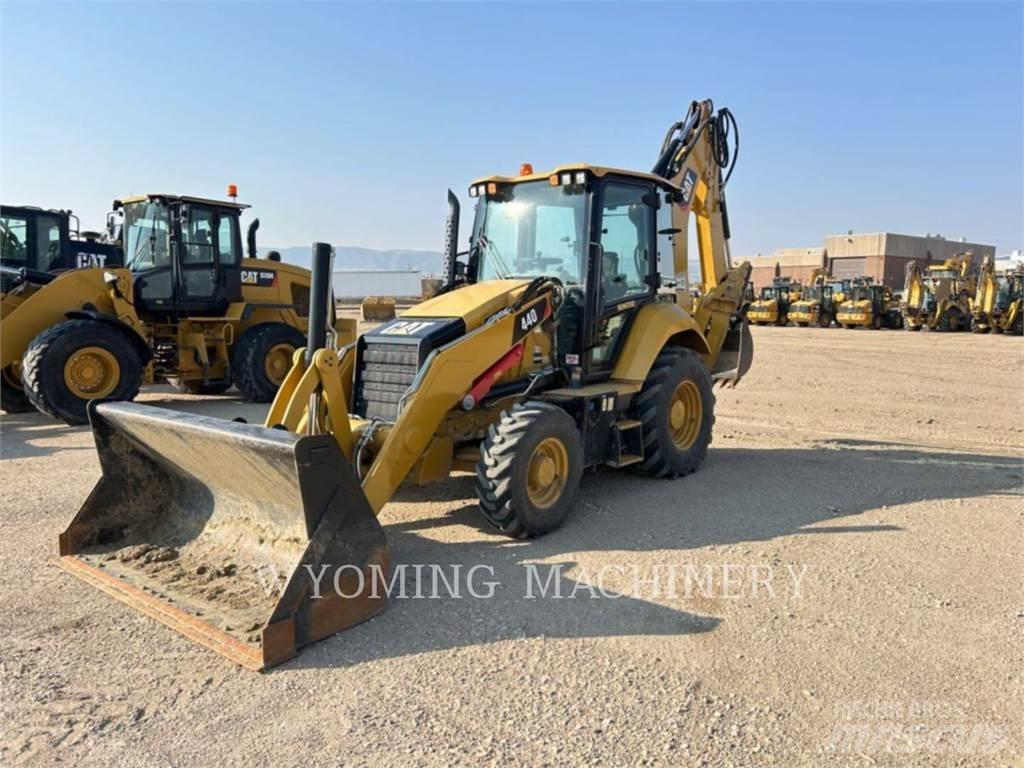 CAT 440 Backhoe