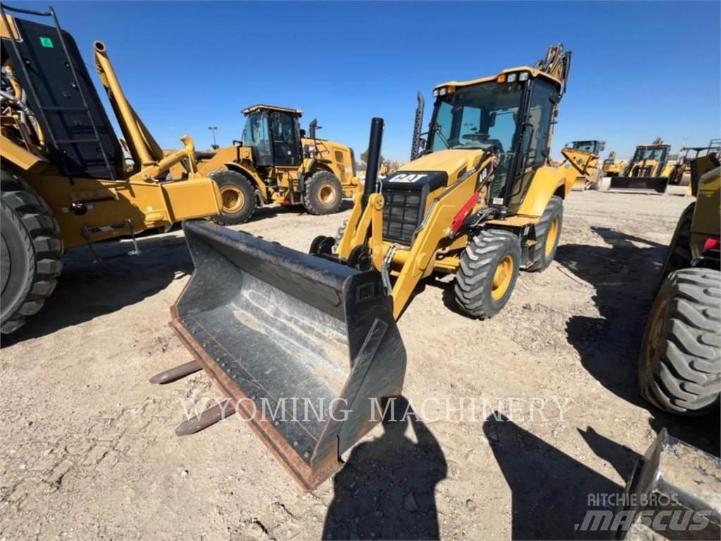 CAT 440 Backhoe