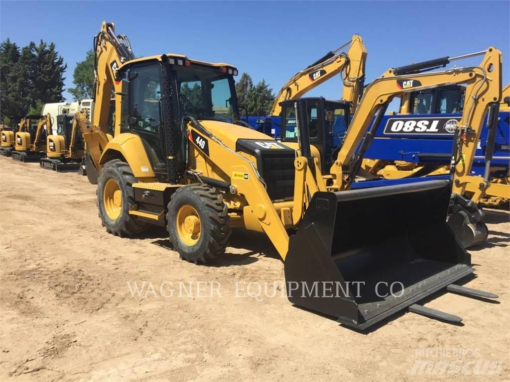 CAT 440 Backhoe