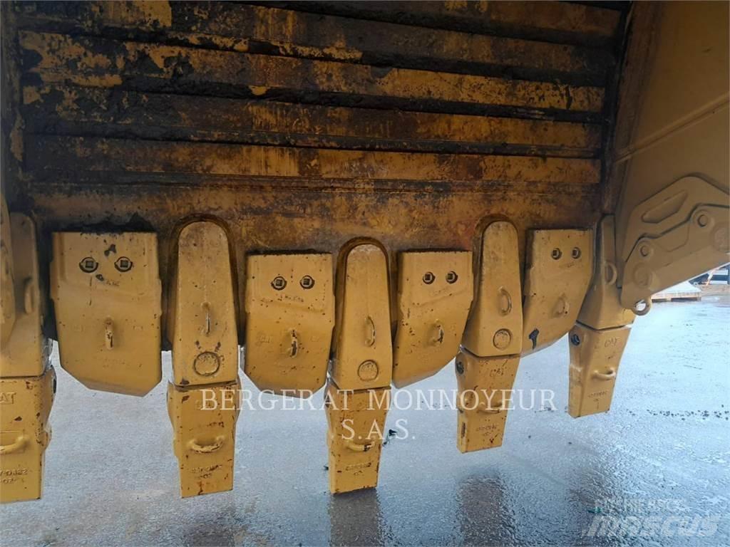 CAT 6015B Crawler excavators