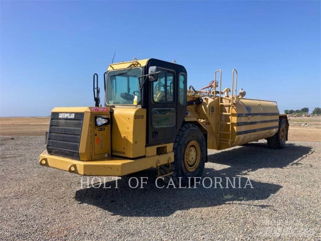 CAT 613G WT Tanker trucks