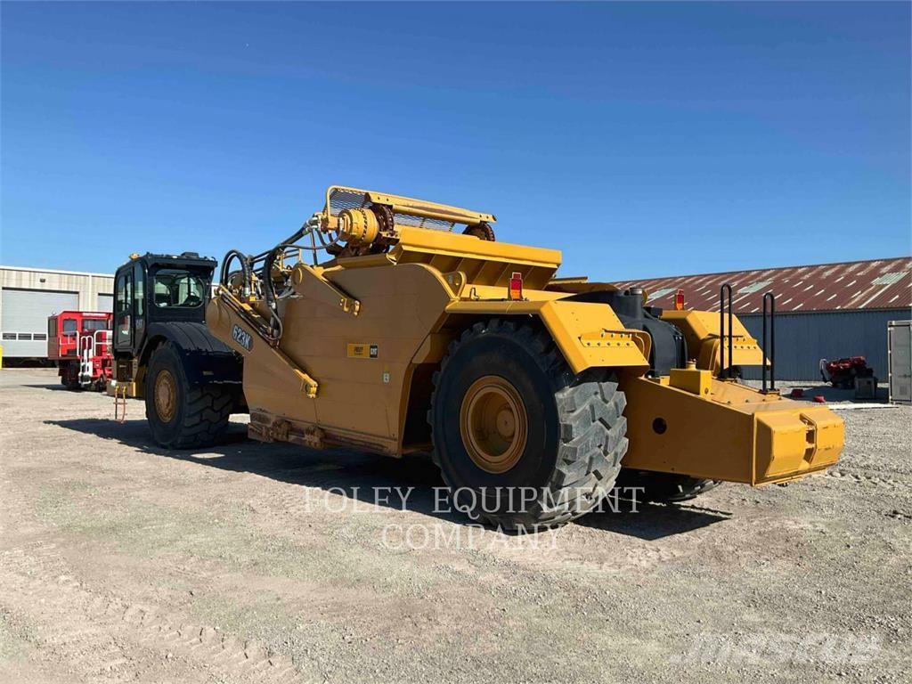 CAT 623K Scrapers