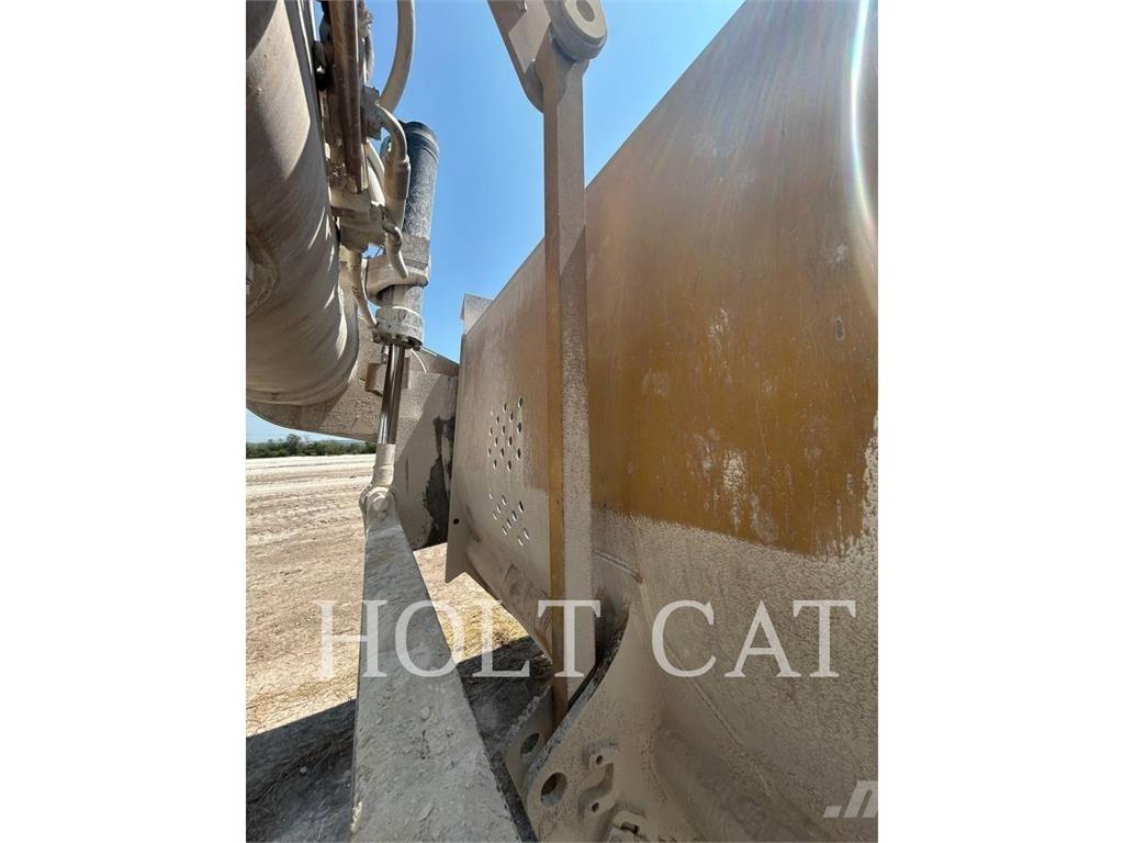 CAT 631K Scrapers