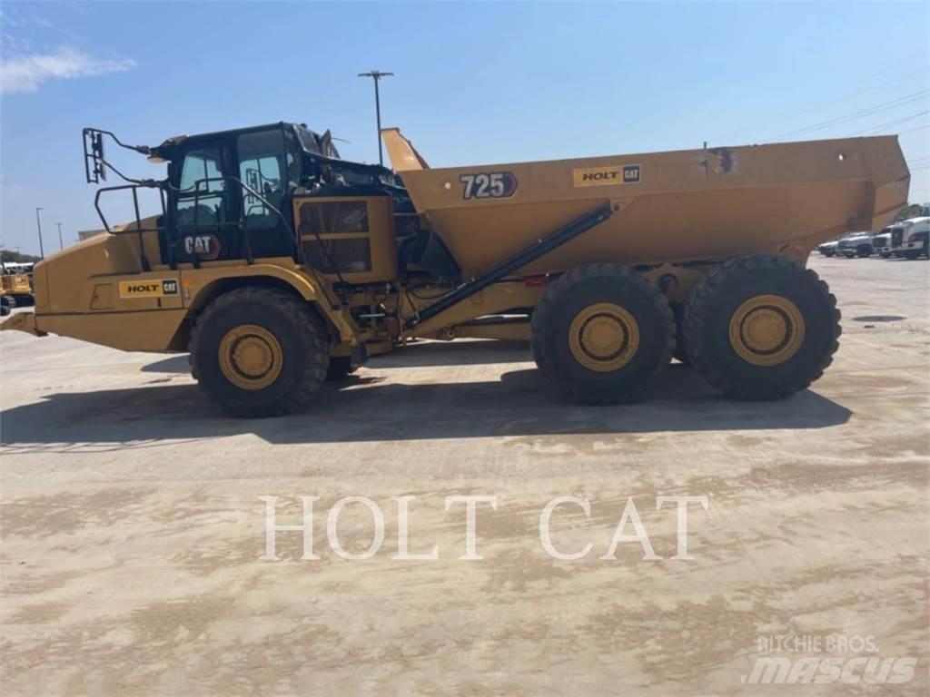 CAT 725 Articulated Haulers