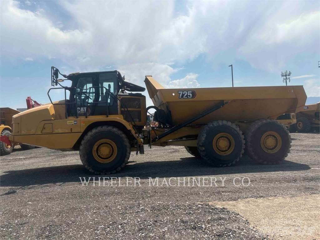 CAT 725 Articulated Haulers