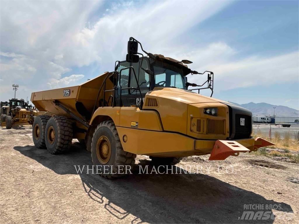 CAT 725 Articulated Haulers