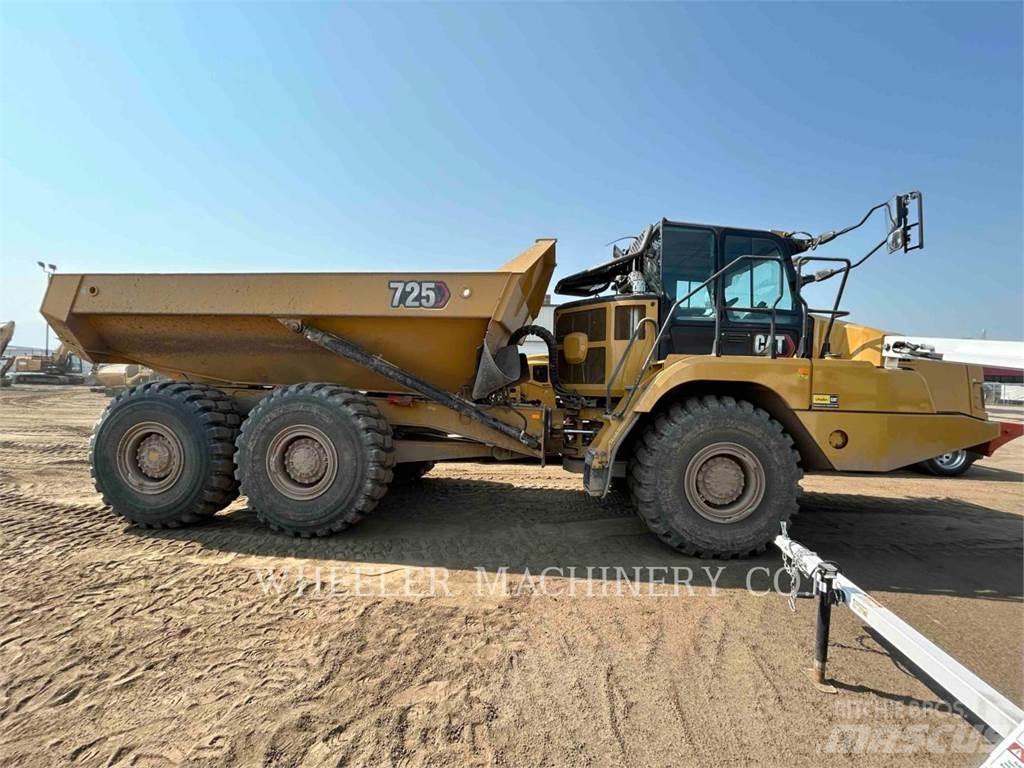 CAT 725 Articulated Haulers