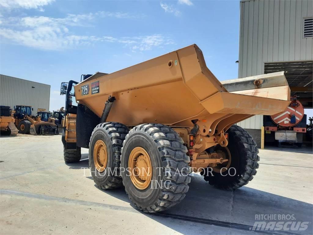 CAT 725 Articulated Haulers