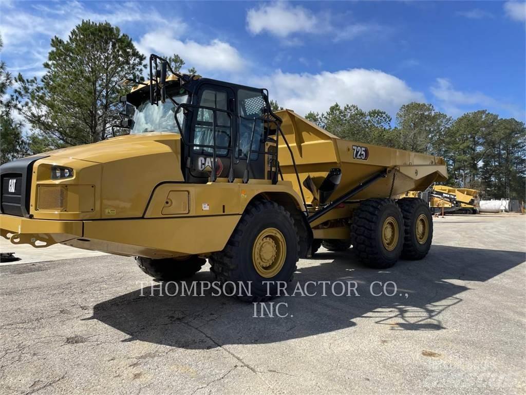 CAT 725 Articulated Haulers