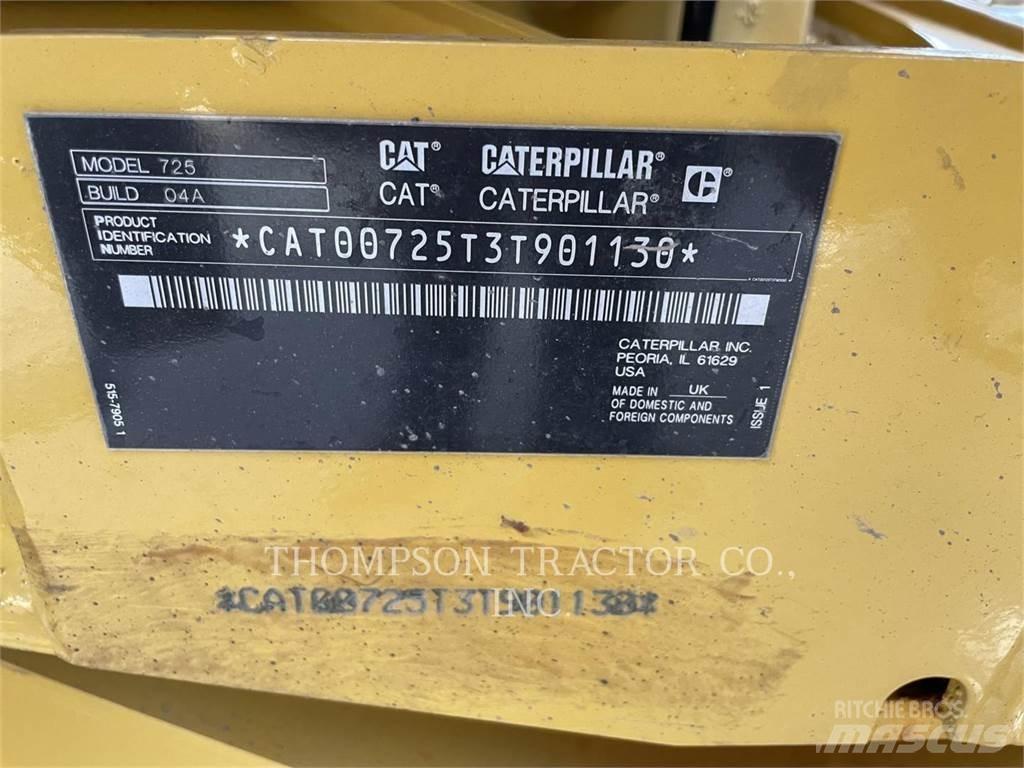CAT 725 Articulated Haulers
