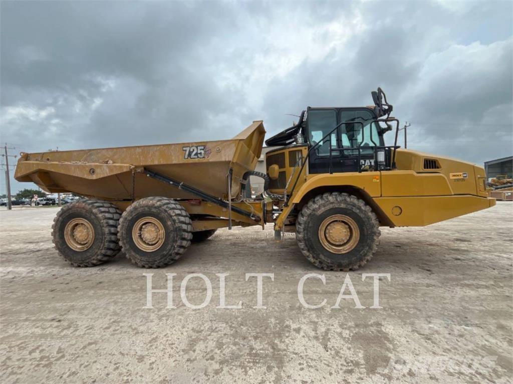 CAT 725 Articulated Haulers