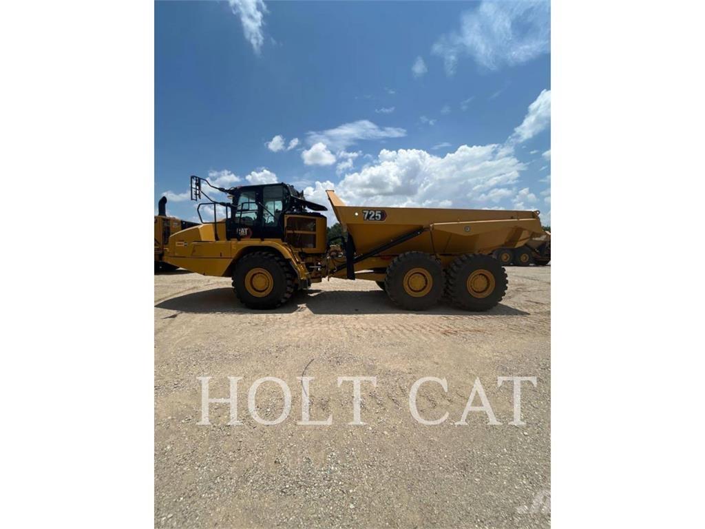 CAT 725 Articulated Haulers