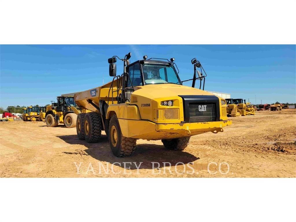 CAT 725C2 Articulated Haulers