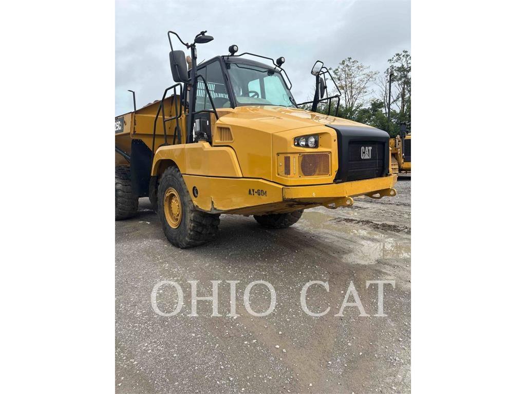 CAT 725C2 Articulated Haulers