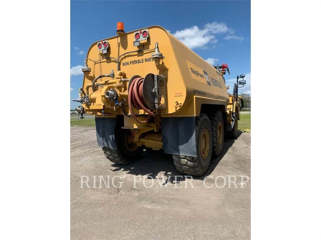 CAT 725C2WW Tanker trucks