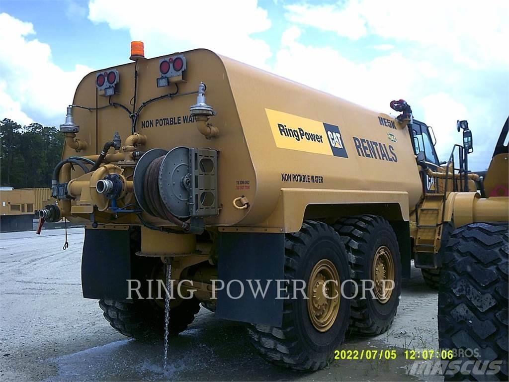 CAT 725C2WW Tanker trucks
