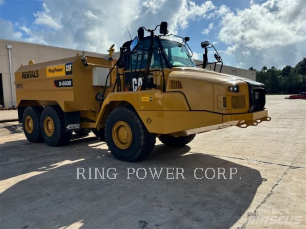 CAT 725CWW Tanker trucks