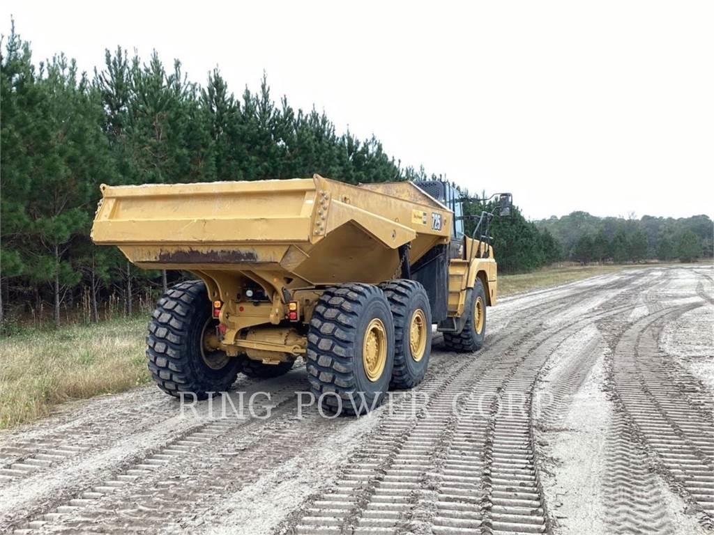 CAT 725TG Articulated Haulers