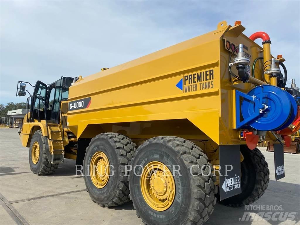CAT 725WW Tanker trucks