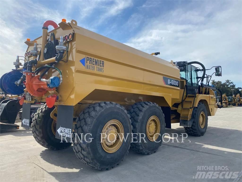 CAT 725WW Tanker trucks