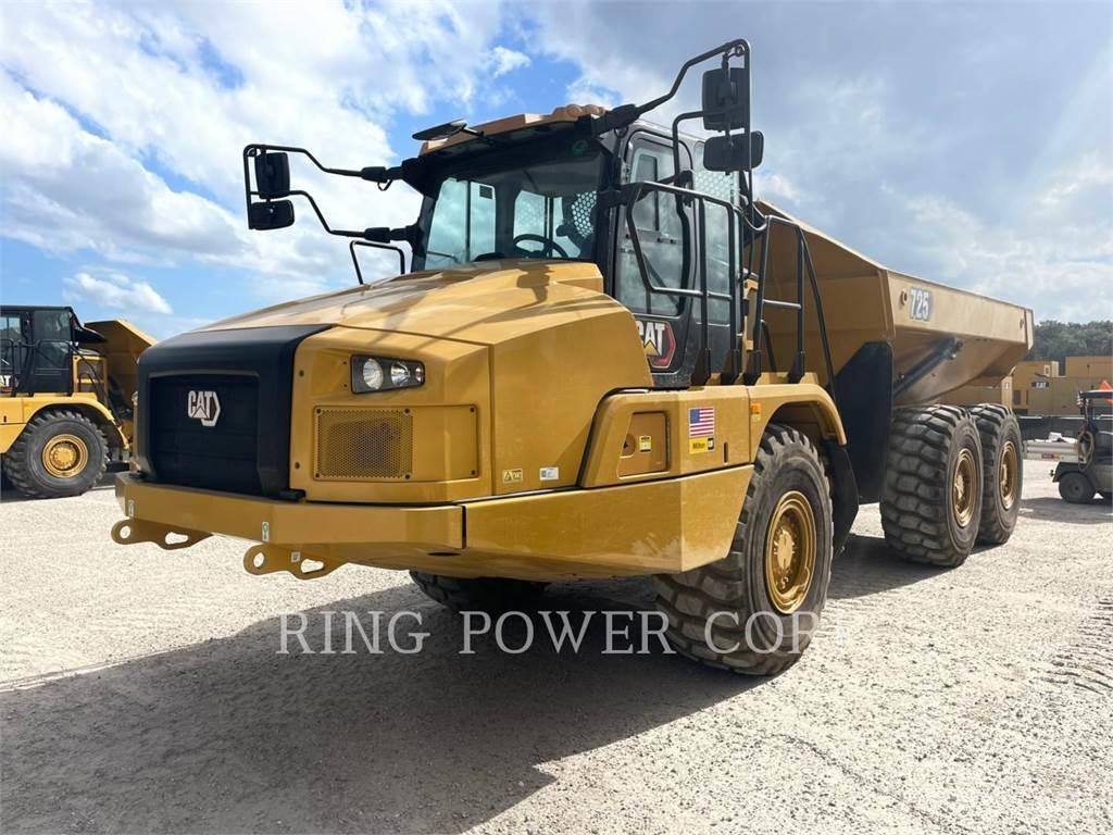 CAT 725WW Tanker trucks