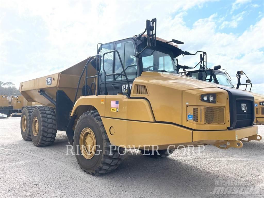 CAT 725WW Tanker trucks