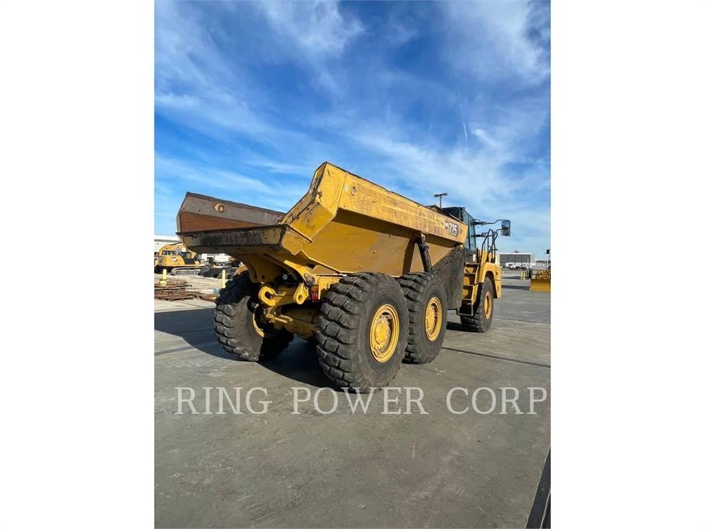 CAT 725WW Tanker trucks