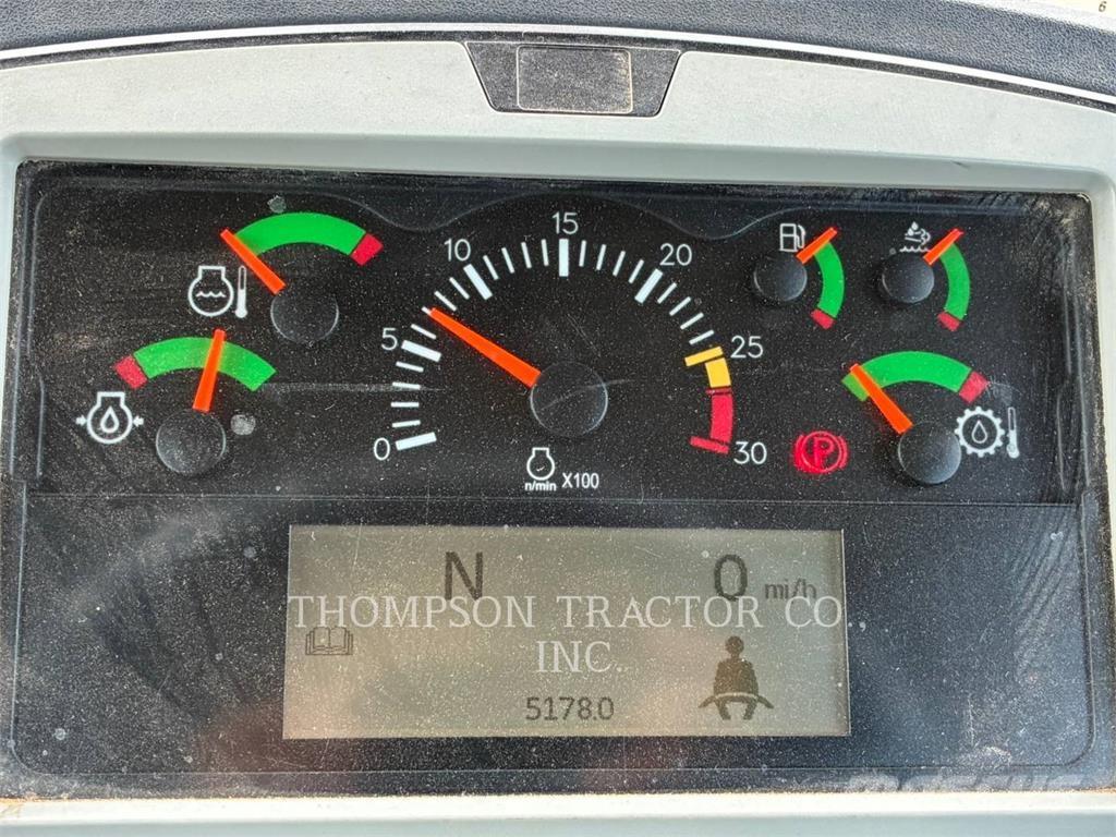 CAT 725WW Articulated Haulers