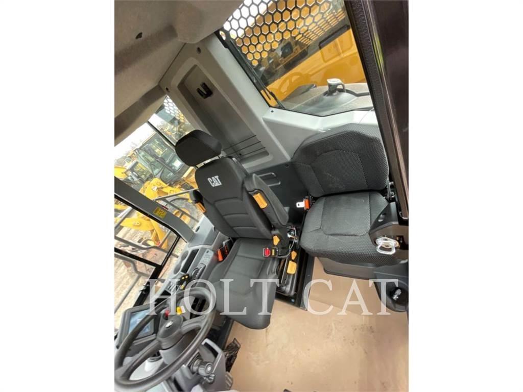 CAT 730 Articulated Haulers
