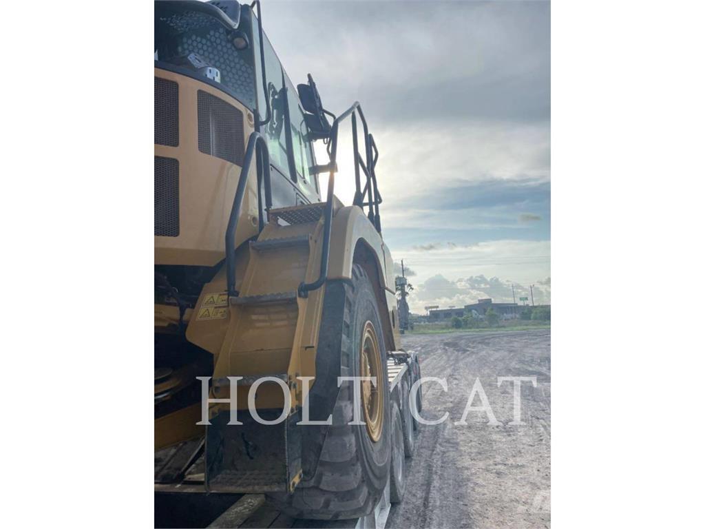 CAT 730 Articulated Haulers