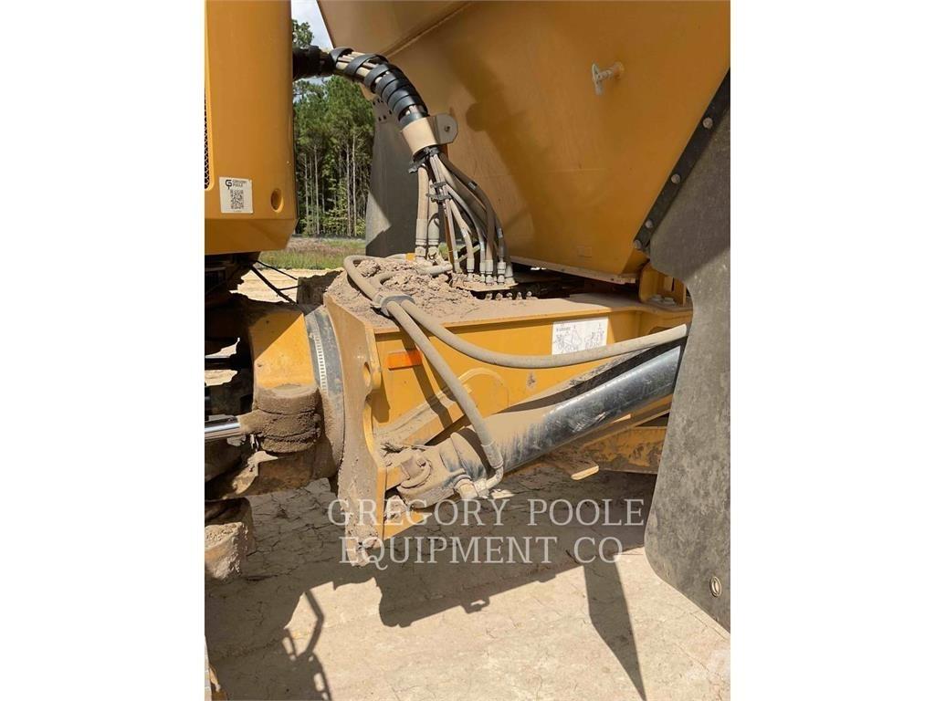 CAT 73004 Articulated Haulers