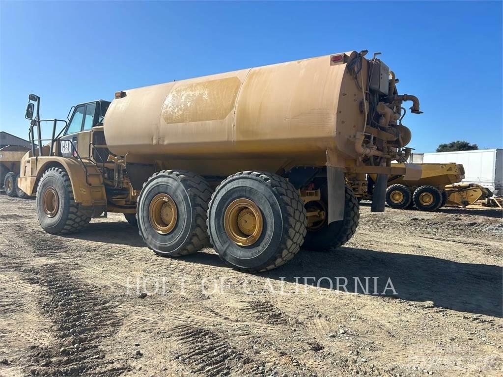 CAT 740B Tanker trucks