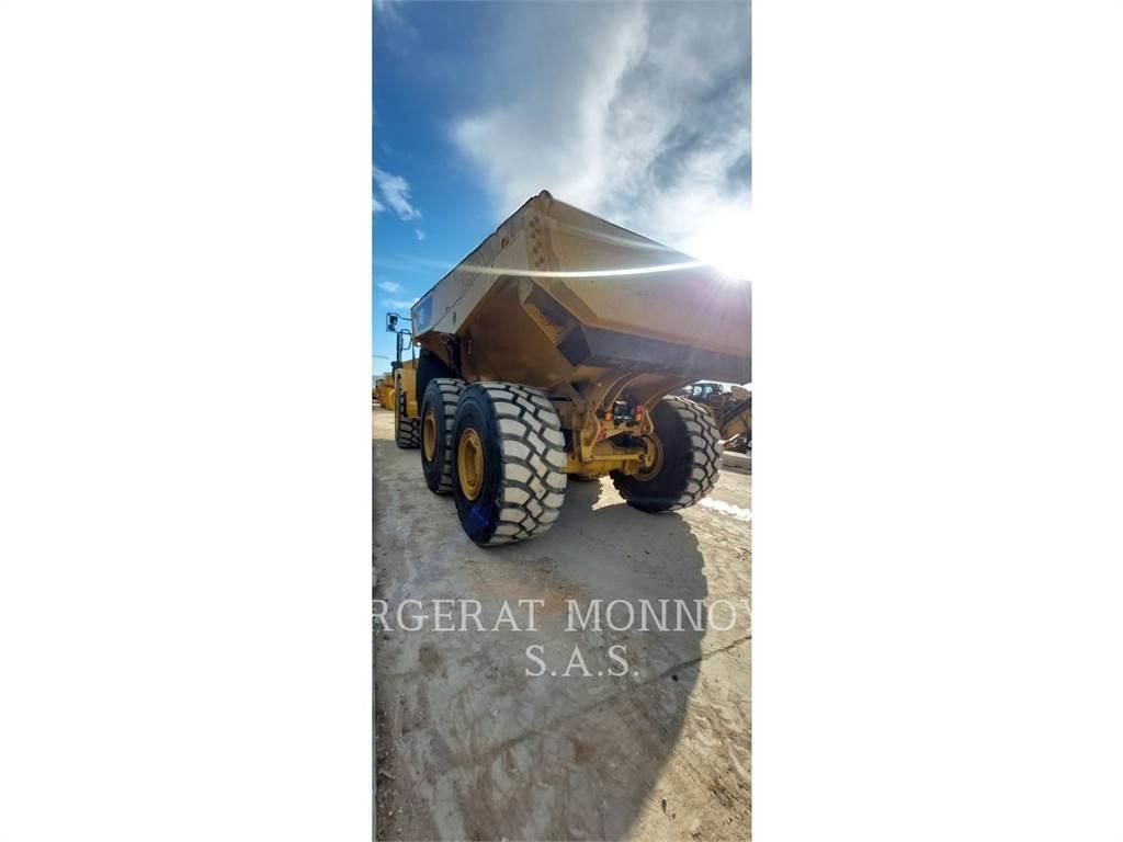 CAT 740GC Articulated Haulers