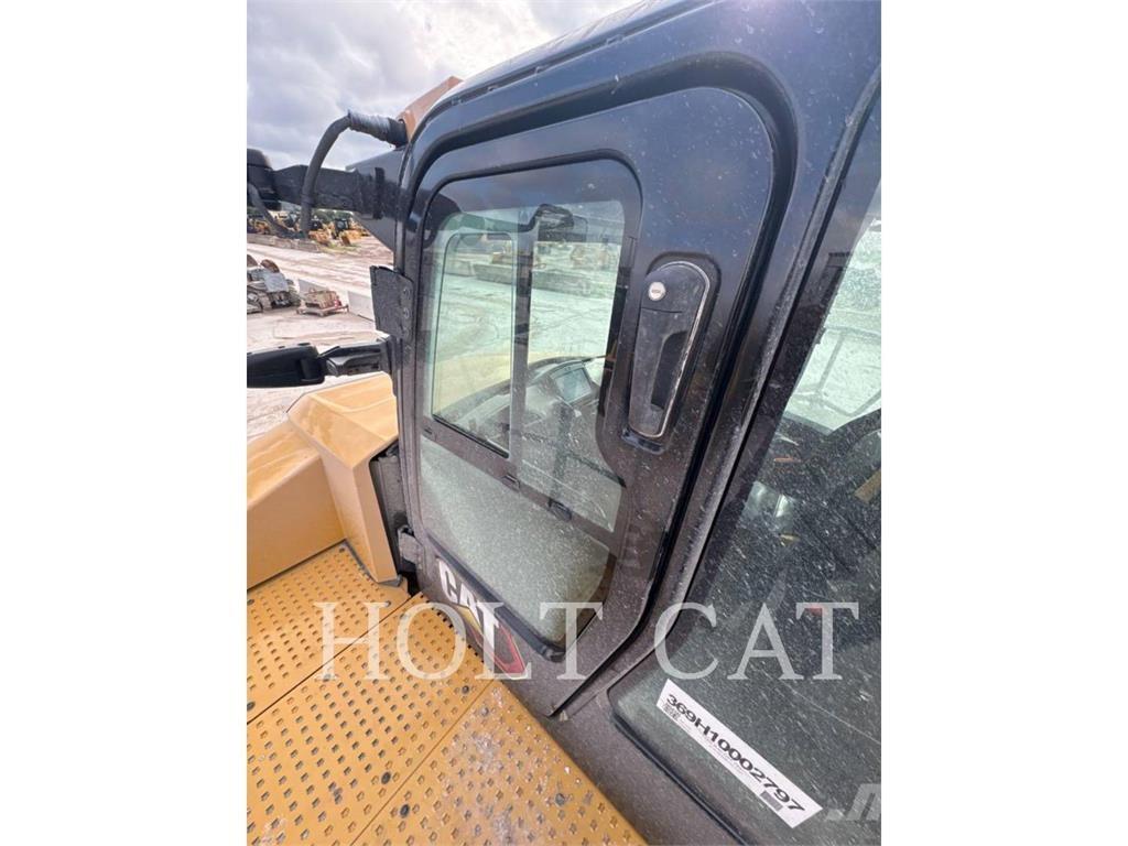 CAT 745 Articulated Haulers