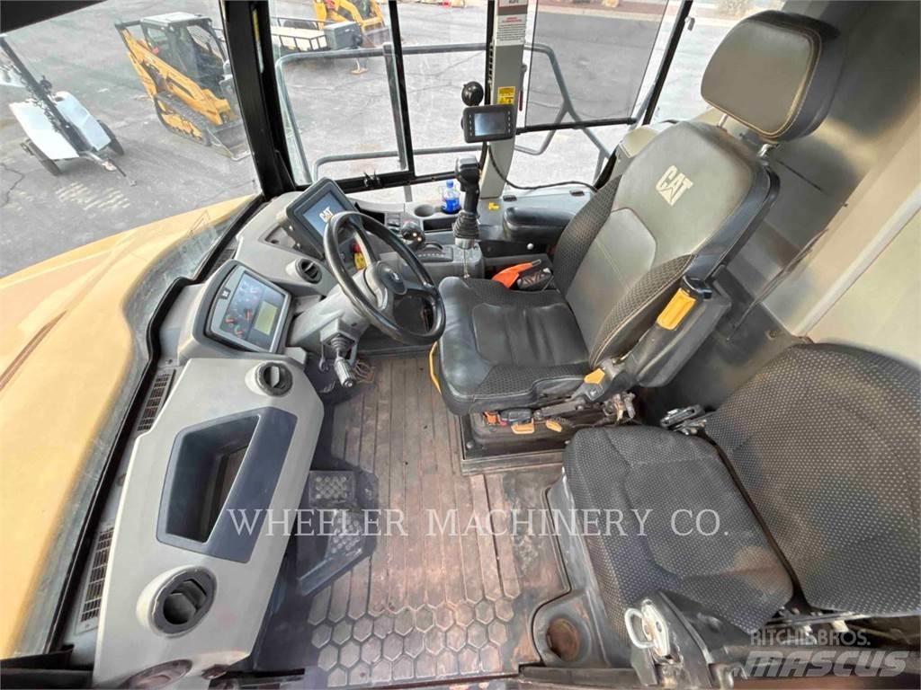 CAT 745 W/PAN Articulated Haulers