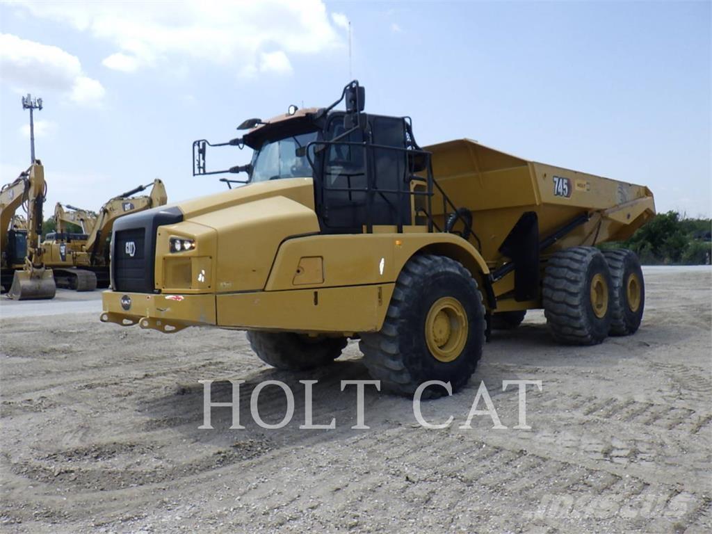 CAT 74504 Articulated Haulers