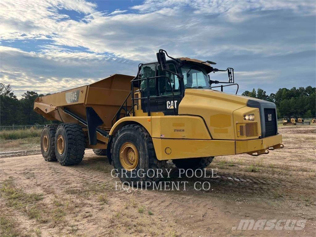 CAT 74504 Articulated Haulers