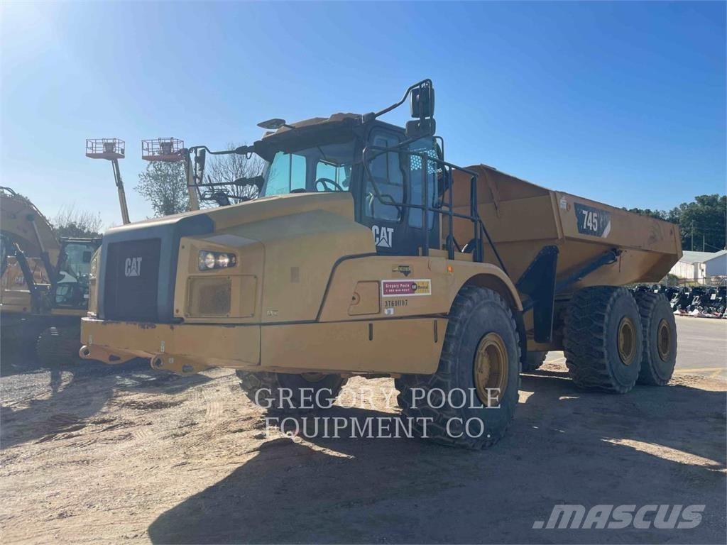 CAT 74504 Articulated Haulers