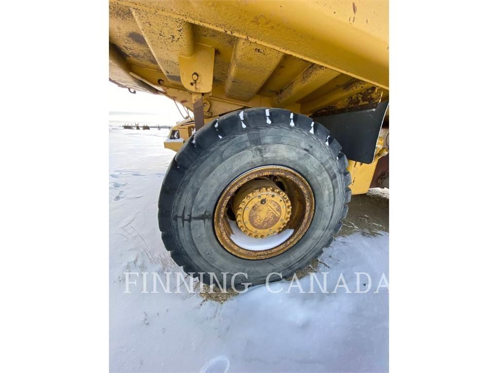 CAT 769D Articulated Haulers
