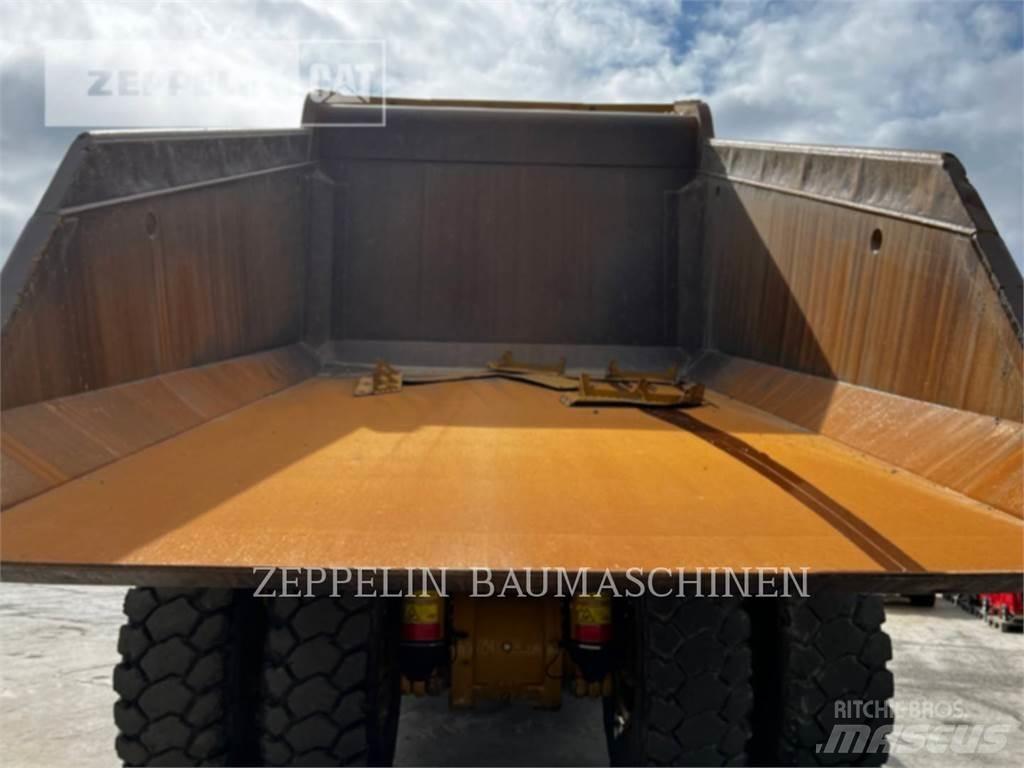 CAT 772G Articulated Haulers