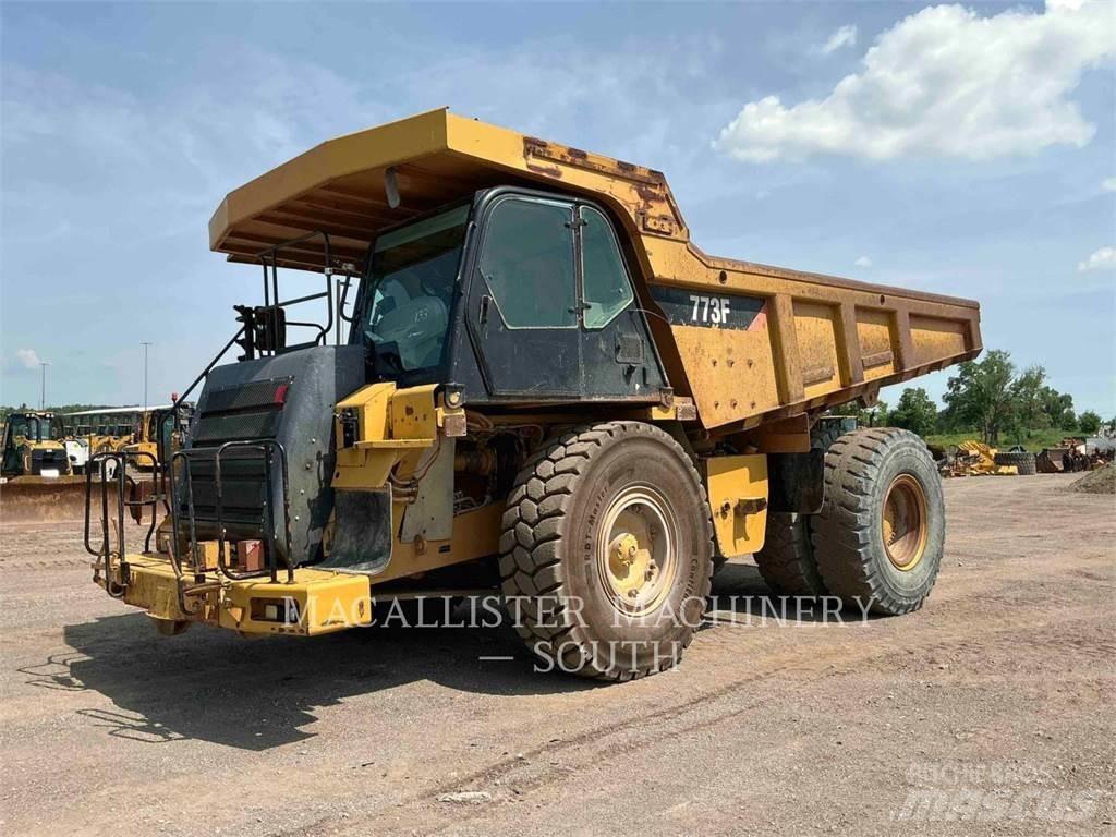 CAT 773F Articulated Haulers